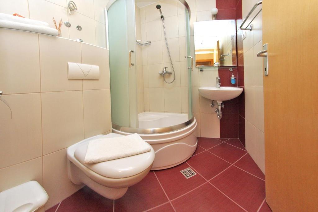 Apartments Villa Bondi Makarska Rom bilde